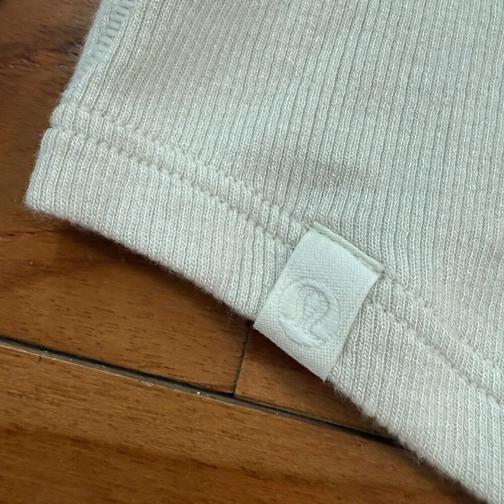 Women Lululemon Hold Tight Cropped Tank Top Bone Size 8 Athleisure Activewear